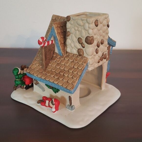 Vintage Partylite "Santa's Workshop" Holiday Tealight Candle Holder (P0269) - Picture 4 of 15